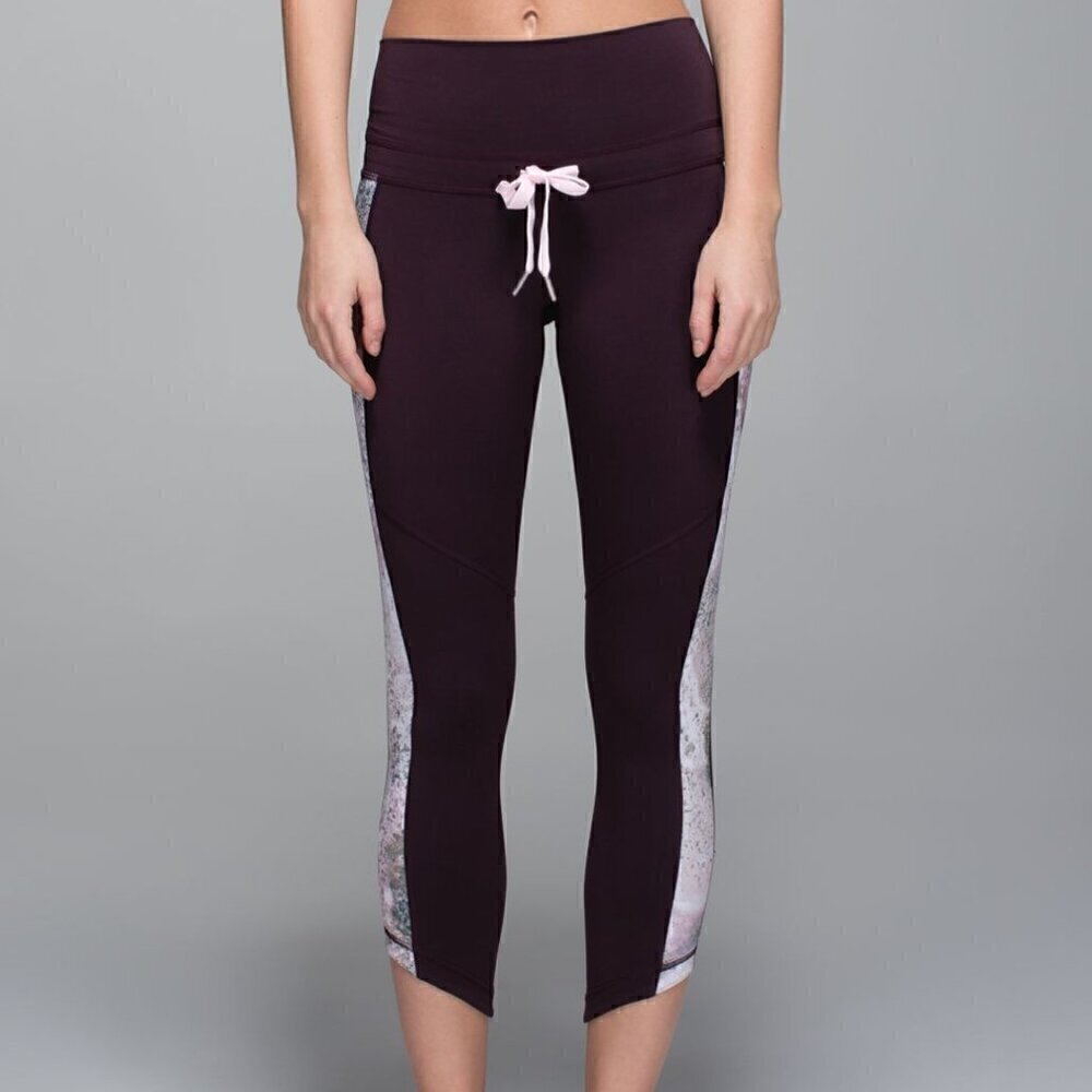 Lululemon Retreat 7/8 Pant Black Cherry / Sugar Crush Multi Size 6